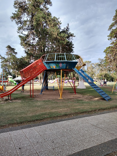 Plaza San Martín - Parque: ONG en Colón,Buenos Aires,ARGENTINA